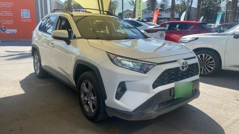 Toyota Rav 4 2.0 Le 4x4 Mt 5p año 2022
