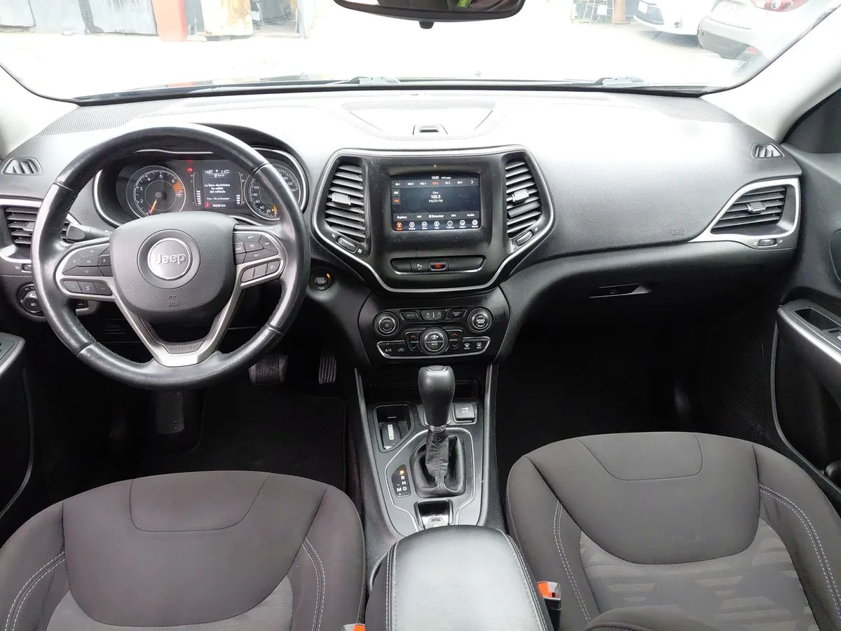 Jeep Cherokee 2.4 Longitude 4x2 At 5p año 2019