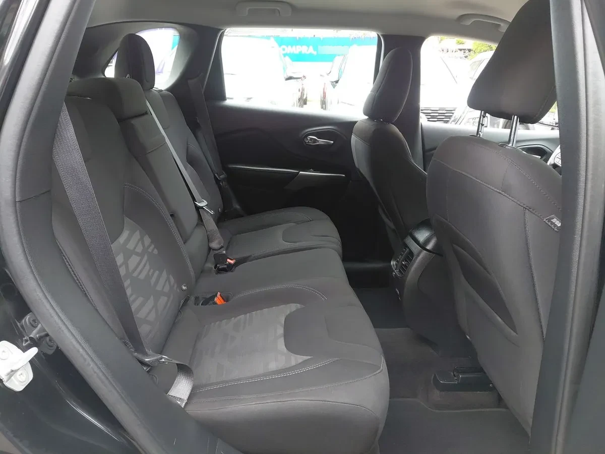 Jeep Cherokee 2.4 Longitude 4x2 At 5p año 2019