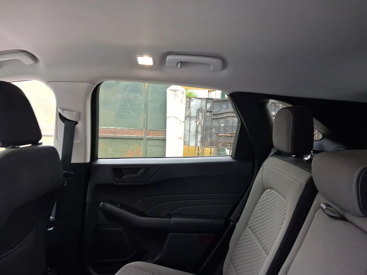 Ford Escape 2.5 Atkinson Se Hibrido Fwd At 5p año 2023