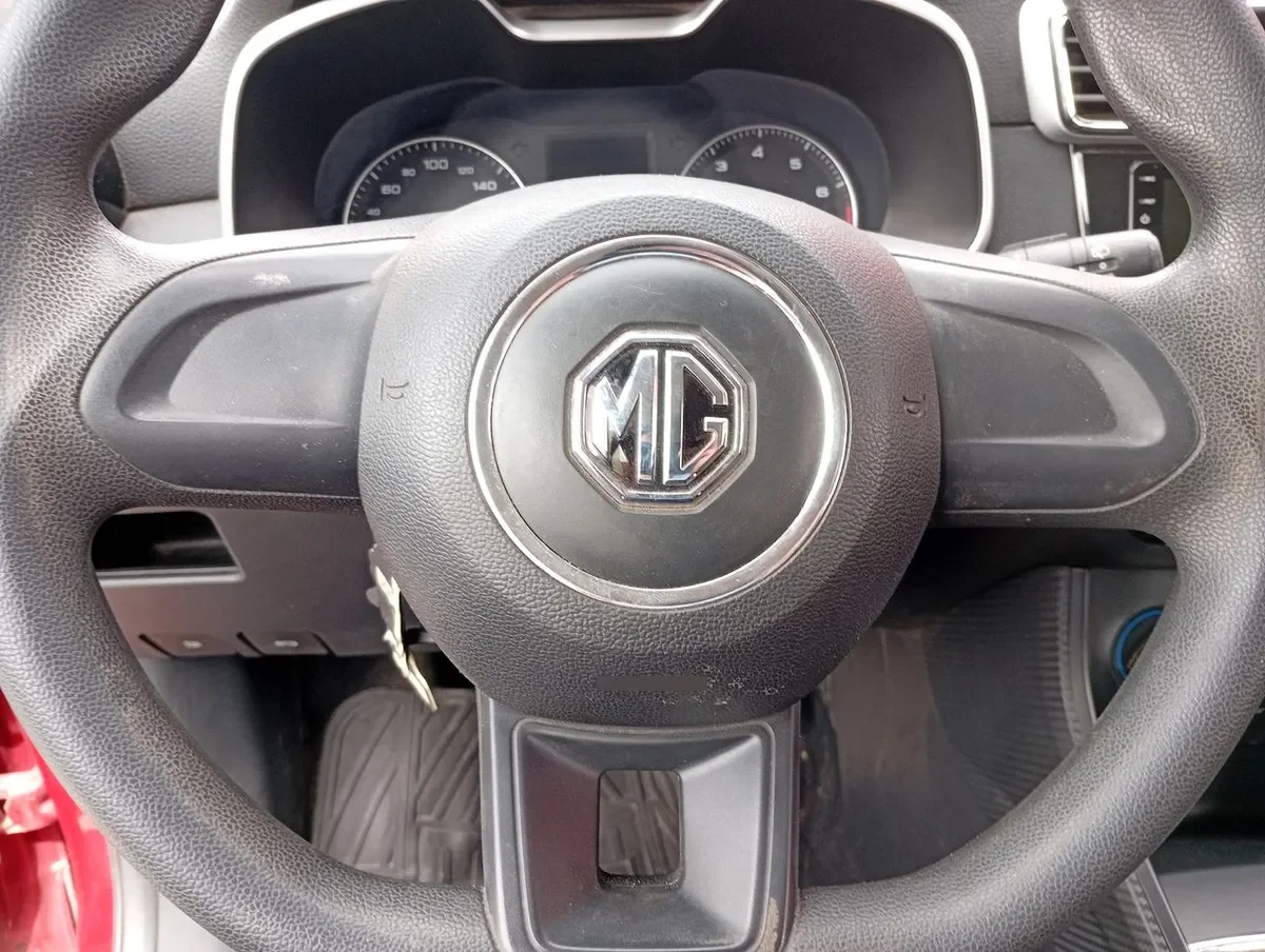 MG Mg Zs 1.5 Std 4x2 Mt 5p año 2023