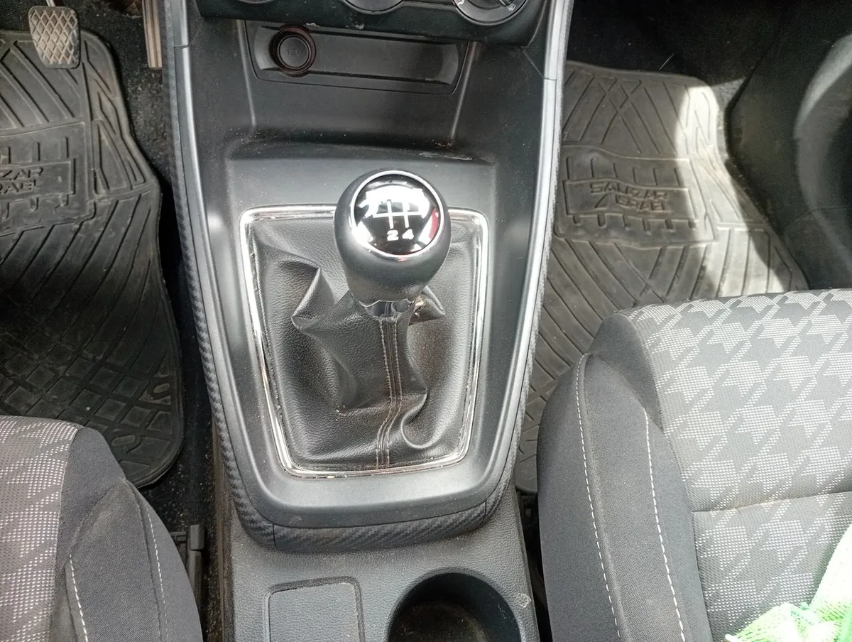 MG Mg Zs 1.5 Std 4x2 Mt 5p año 2023