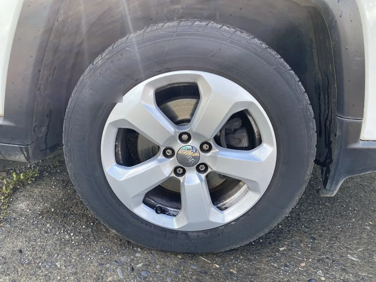 Jeep Compass 2.4 Sport Lx 4x2 6mt 5p año 2019