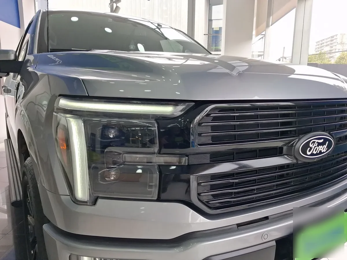 Ford F-150 3.5 Platinum Cc Dob. Cab. 4x4 At 4p año 2026