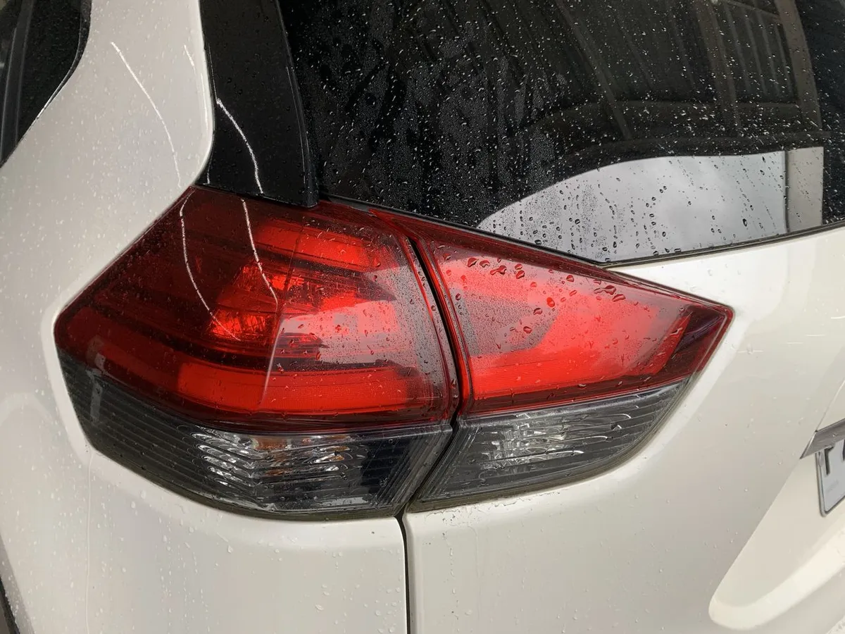 Nissan X-Trail 2.5 Sense Mc 4x2 3row Cvt At 5p año 2021