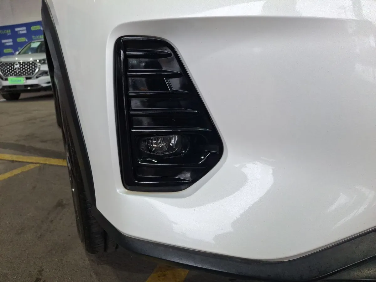 Nissan Kicks 1.6 Advance 4x2 Mt 5p año 2023