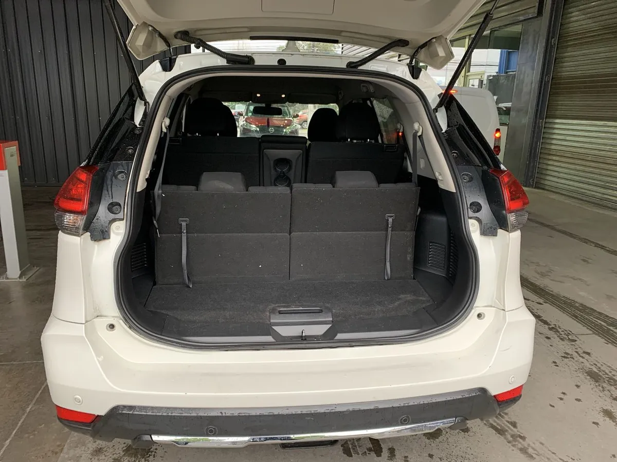 Nissan X-Trail 2.5 Sense Mc 4x2 3row Cvt At 5p año 2021