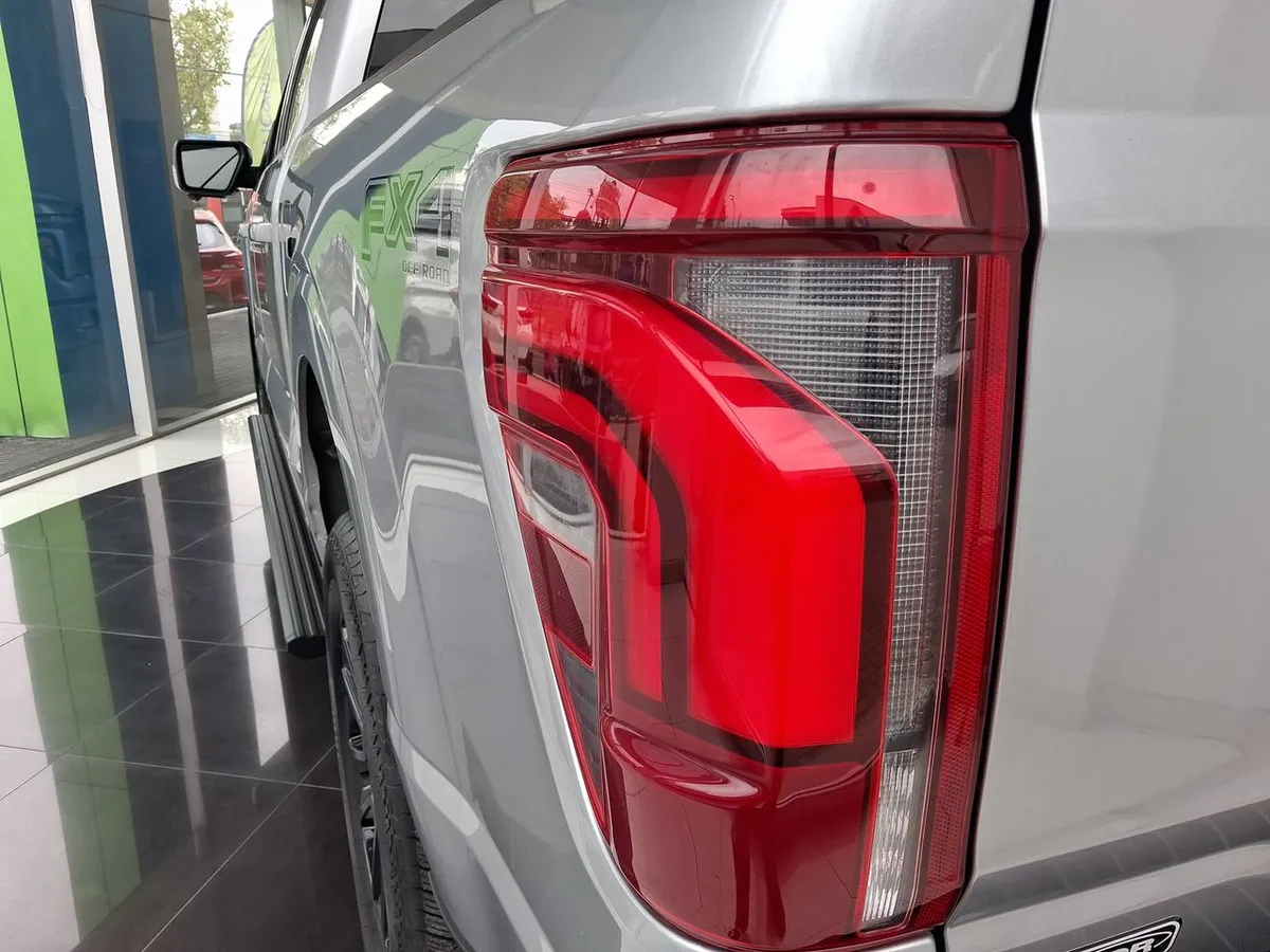 Ford F-150 3.5 Platinum Cc Dob. Cab. 4x4 At 4p año 2026
