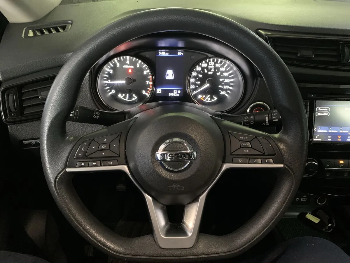 Nissan X-Trail 2.5 Sense Mc 4x2 3row Cvt At 5p año 2021