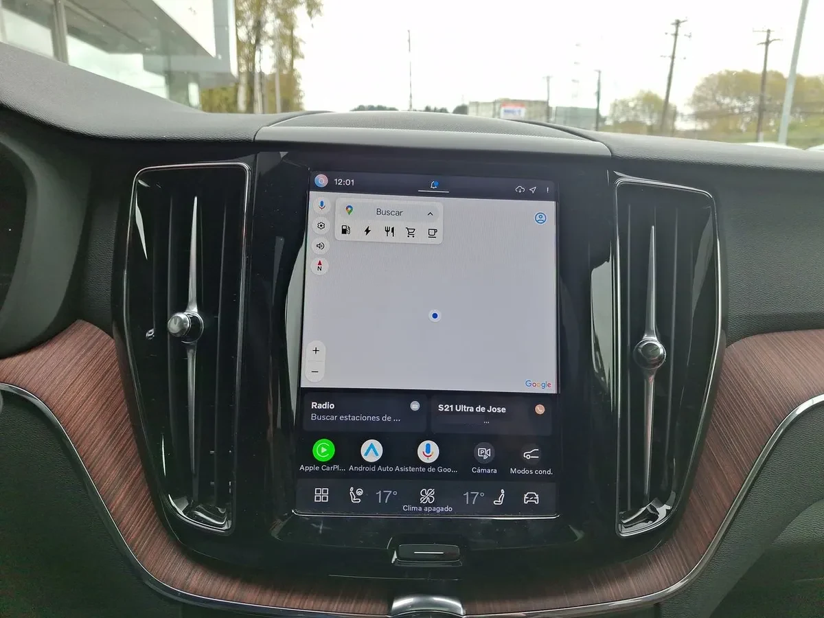 Volvo Xc60 2.0 T8 Recharge Plus Hybrid Awd At 5p año 2025