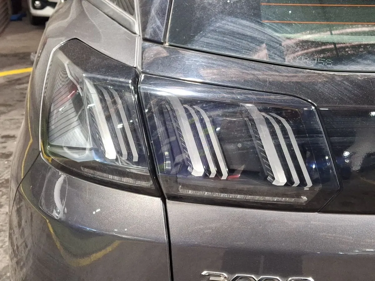 Peugeot 3008 1.5 Allure Pack Bluehdi 4x2 130 Eat8 5p año 2022