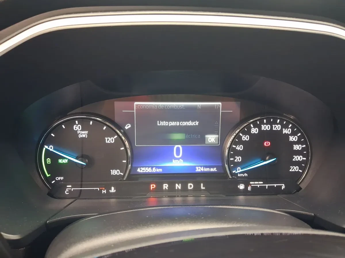 Ford Escape 2.5 Atkinson Se Hibrido Fwd At 5p año 2023