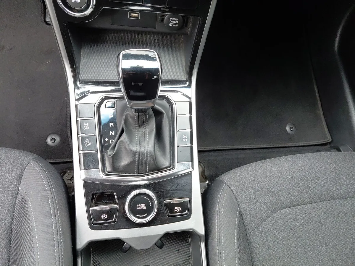 Ssangyong Korando 1.6 Glx Cd211 Td Diesel 4x2 At 5p año 2022