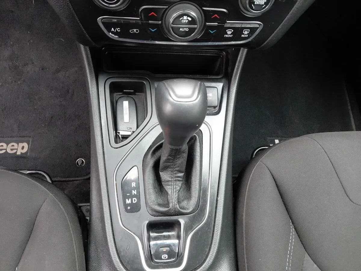 Jeep Cherokee 2.4 Longitude 4x2 At 5p año 2019