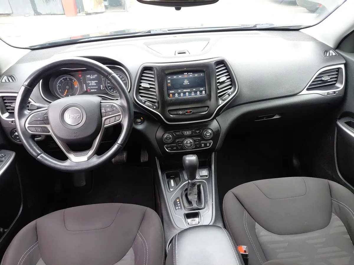 Jeep Cherokee 2.4 Longitude 4x2 At 5p año 2019