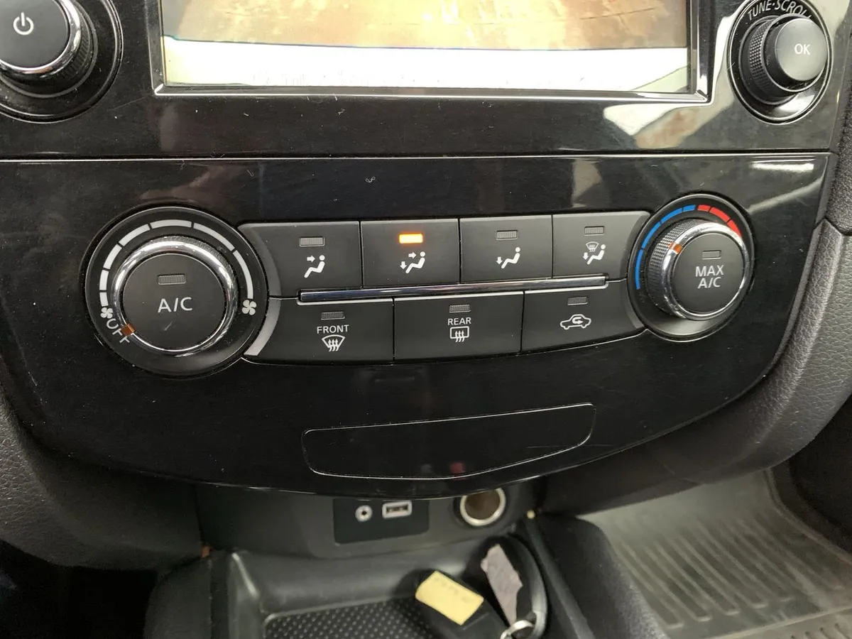 Nissan X-Trail 2.5 Sense Mc 4x2 3row Cvt At 5p año 2021