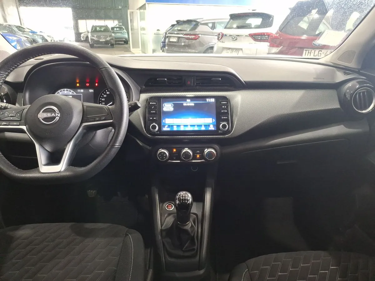 Nissan Kicks 1.6 Advance 4x2 Mt 5p año 2023