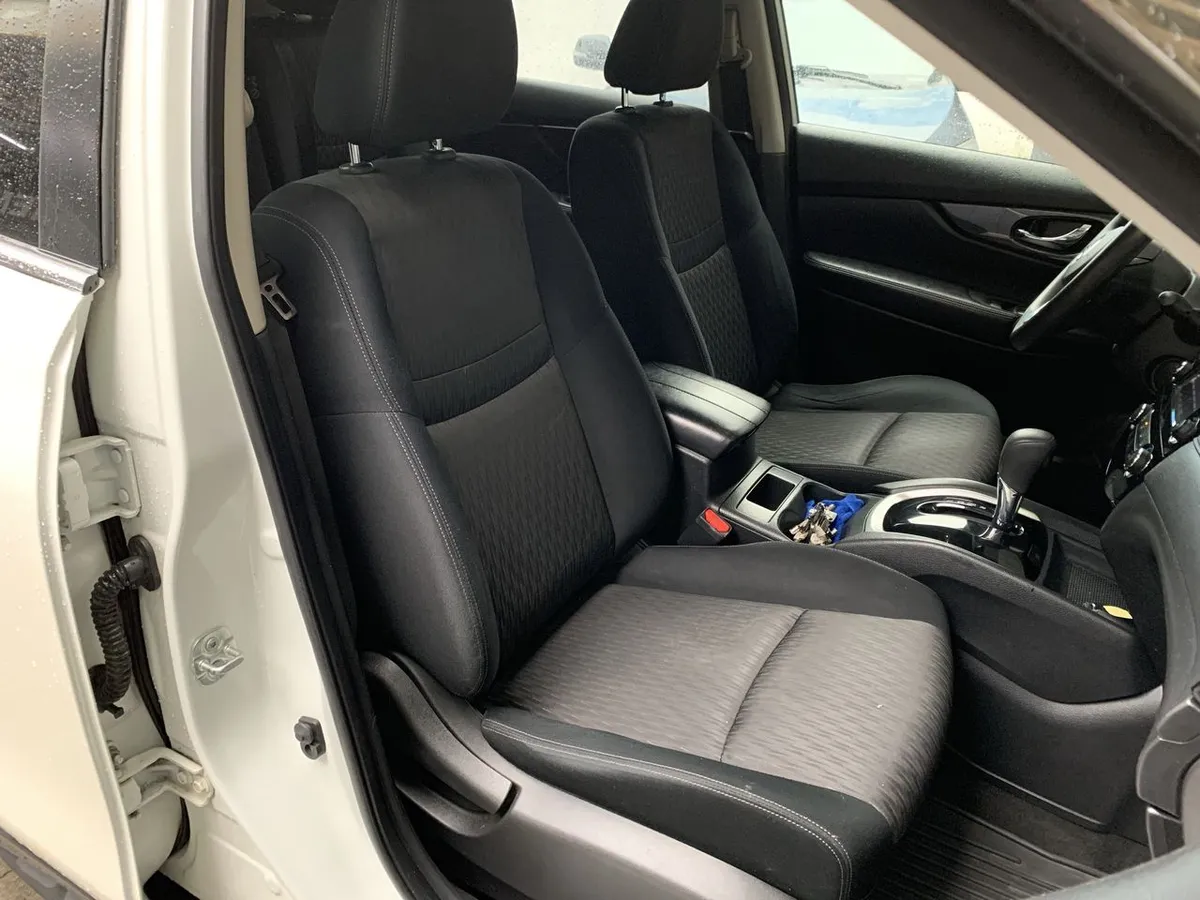 Nissan X-Trail 2.5 Sense Mc 4x2 3row Cvt At 5p año 2021