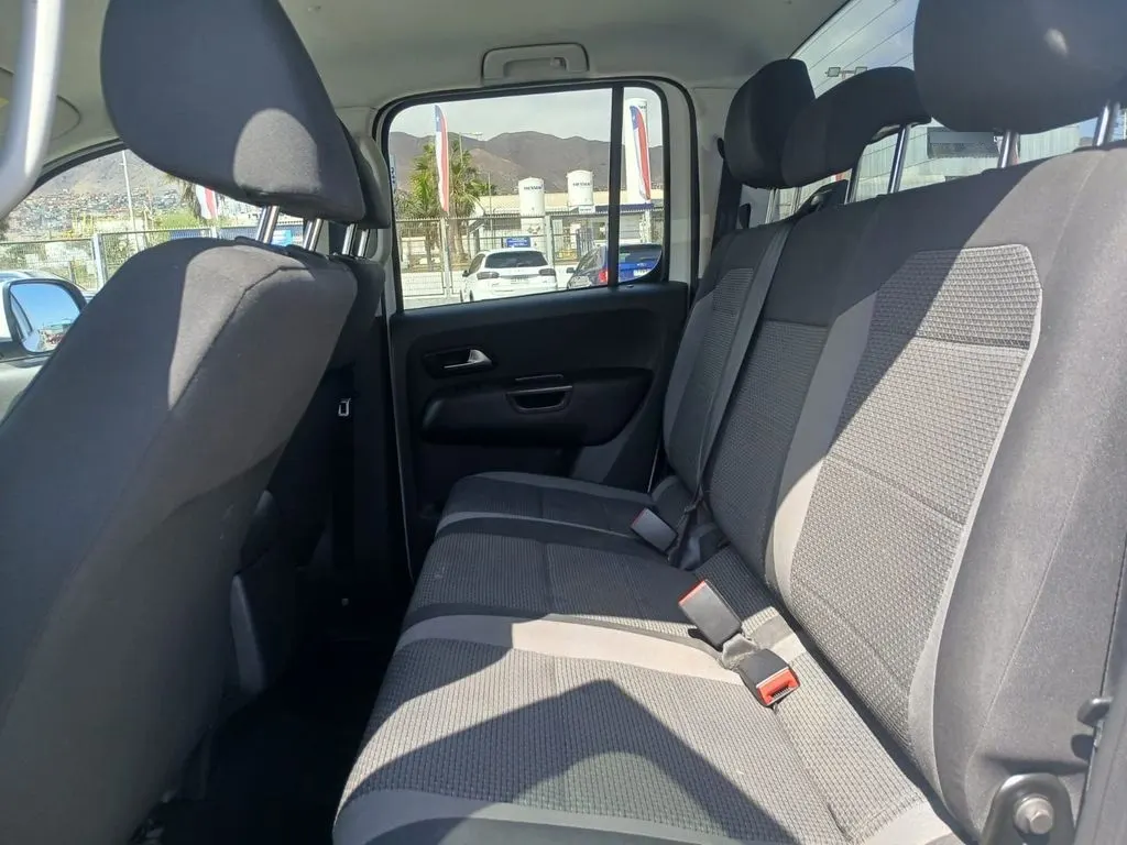Volkswagen Amarok 2.0 Trendline 4x4 Diesel Mt 4p año 2021