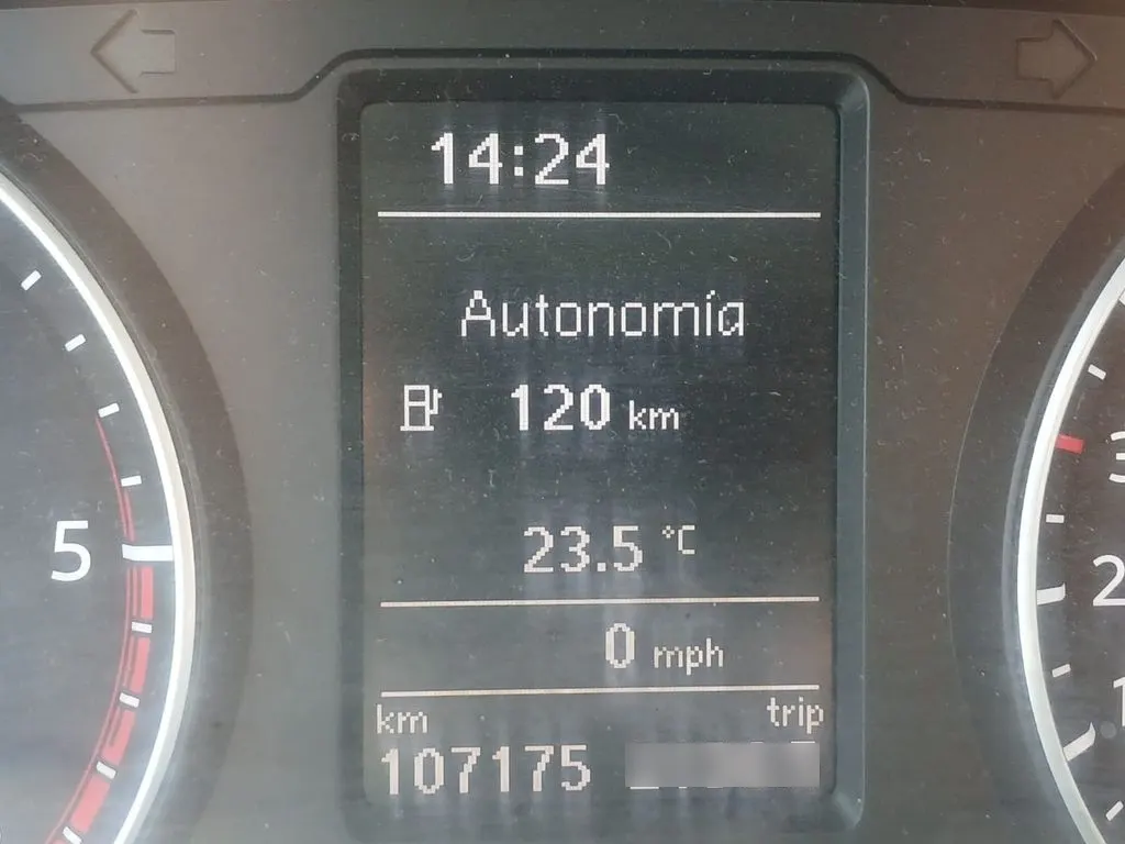 Volkswagen Amarok 2.0 Trendline 4x4 Diesel Mt 4p año 2021