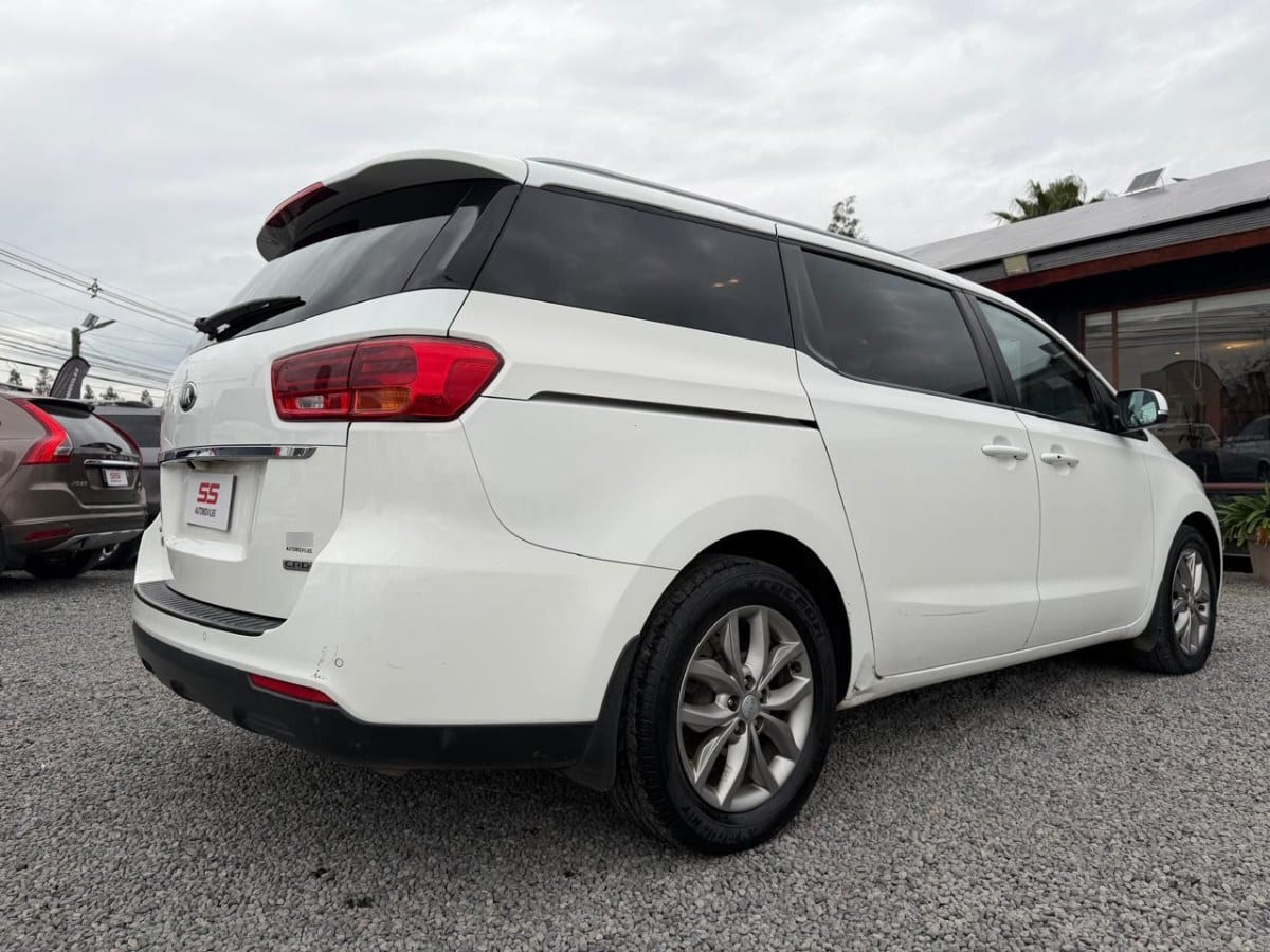 Kia Grand Carnival 2.2 Diesel At8 año 2020