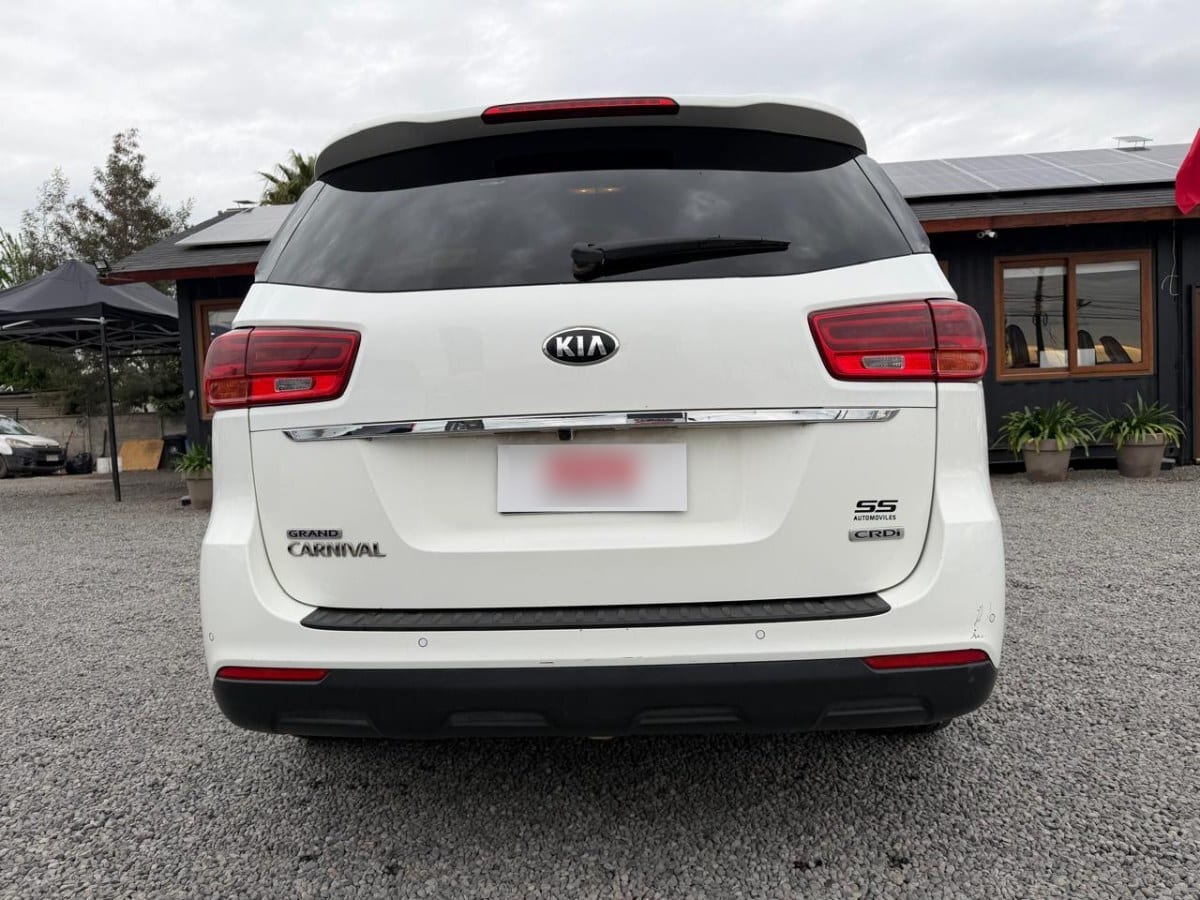 Kia Grand Carnival 2.2 Diesel At8 año 2020