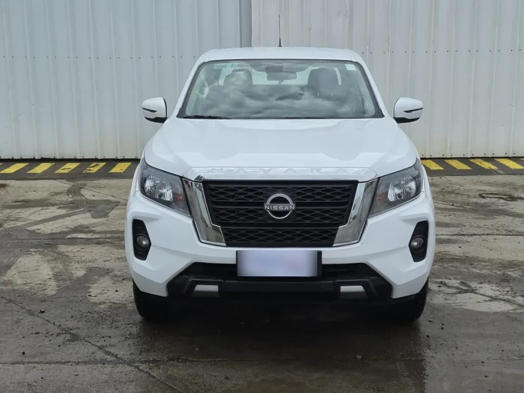 Nissan Navara Navara Xe 2.3 Mt 4x2 año 2023