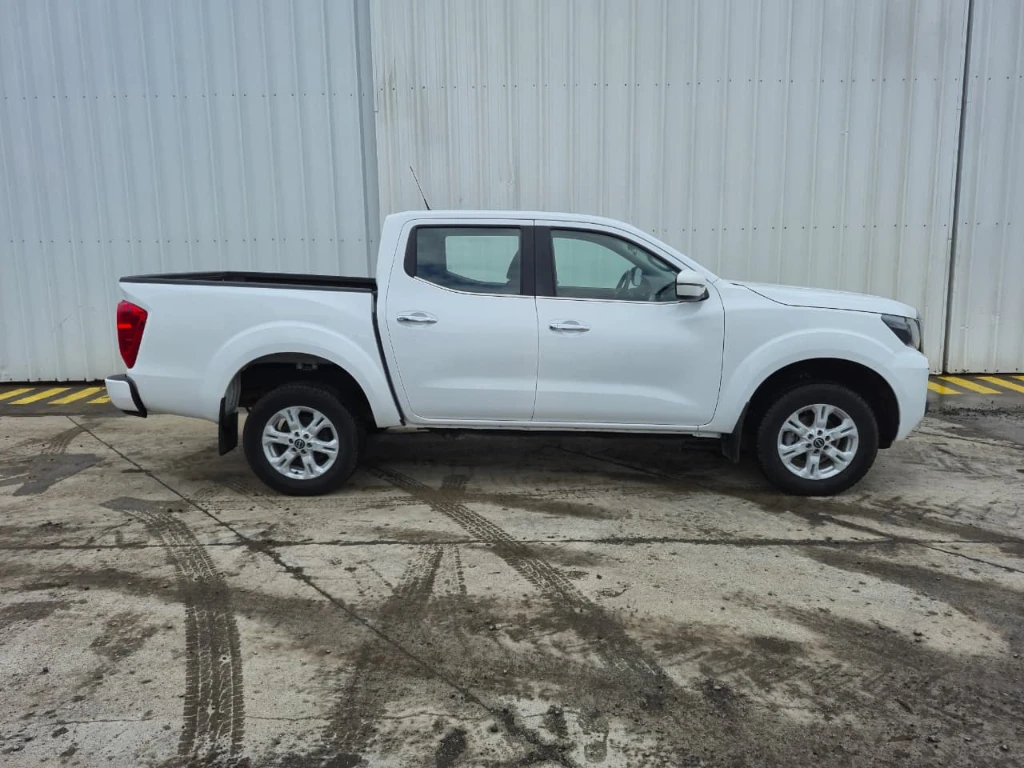Nissan Navara Navara Xe 2.3 Mt 4x2 año 2023