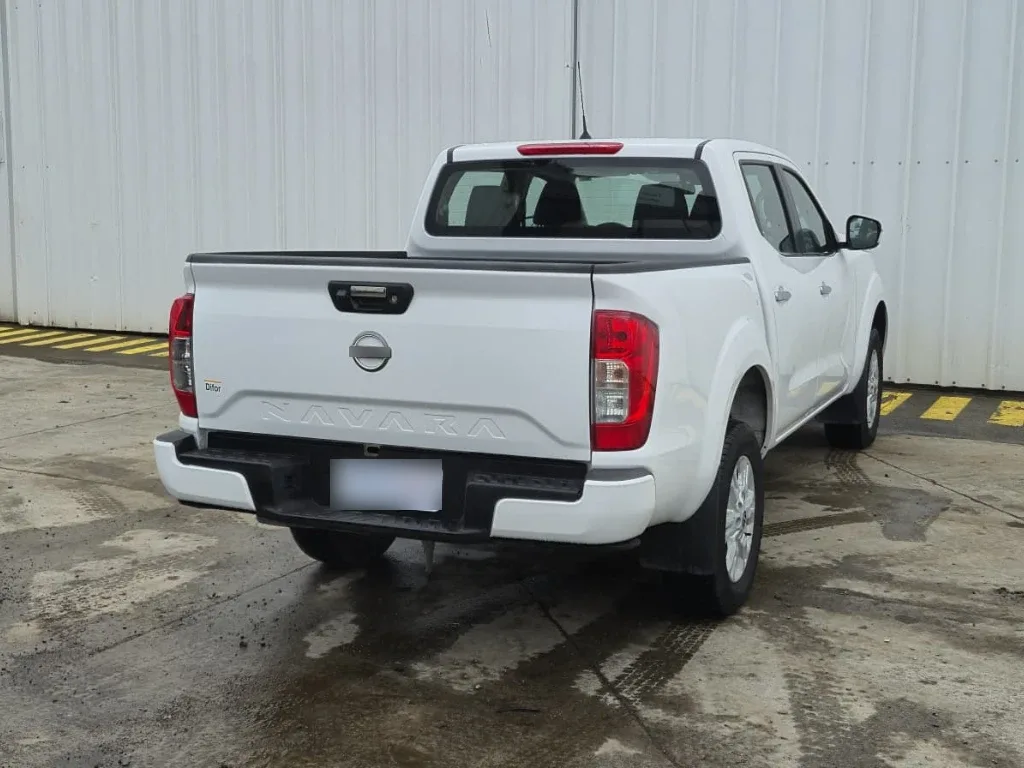 Nissan Navara Navara Xe 2.3 Mt 4x2 año 2023