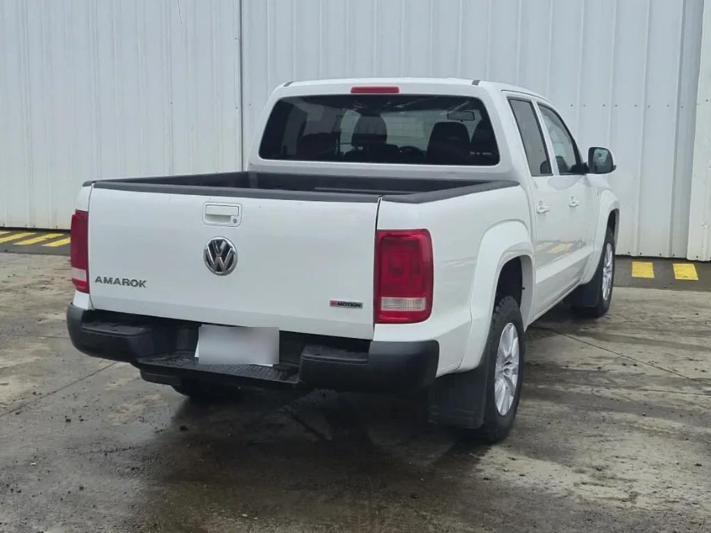 Volkswagen Amarok Dcab Tdi 4x4 Trendline 2.0 año 2023