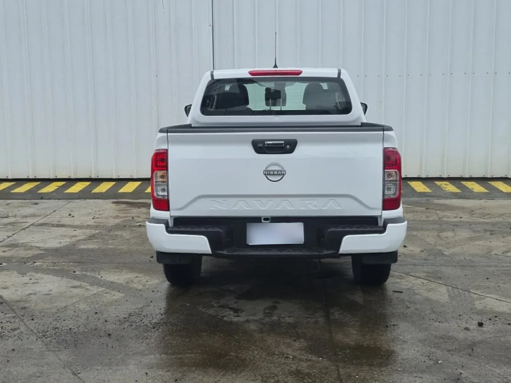 Nissan Navara Navara Xe 2.3 Mt 4x2 año 2023