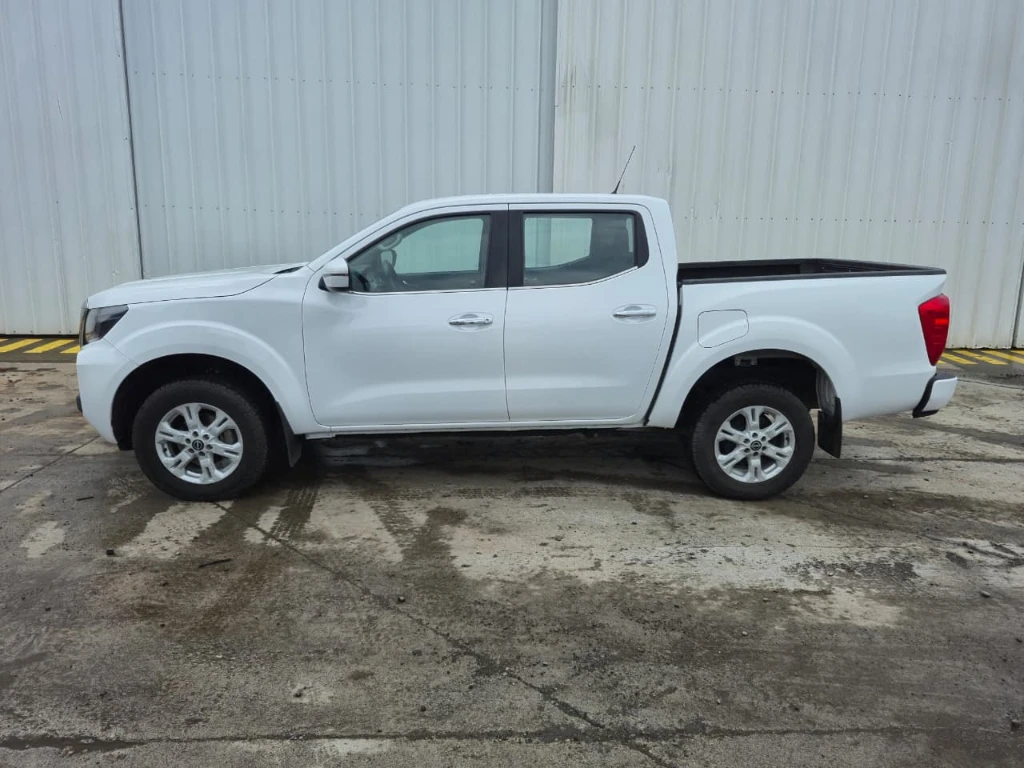 Nissan Navara Navara Xe 2.3 Mt 4x2 año 2023