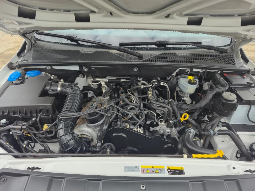 Volkswagen Amarok Dcab Tdi 4x4 Trendline 2.0 año 2023