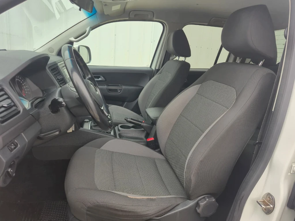 Volkswagen Amarok Dcab Tdi 4x4 Trendline 2.0 año 2023