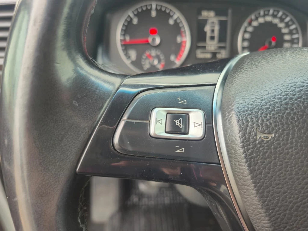 Volkswagen Amarok Dcab Tdi 4x4 Trendline 2.0 año 2023