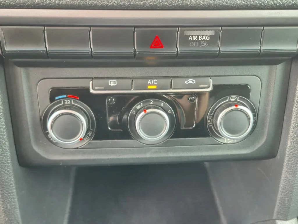 Volkswagen Amarok Dcab Tdi 4x4 Trendline 2.0 año 2023