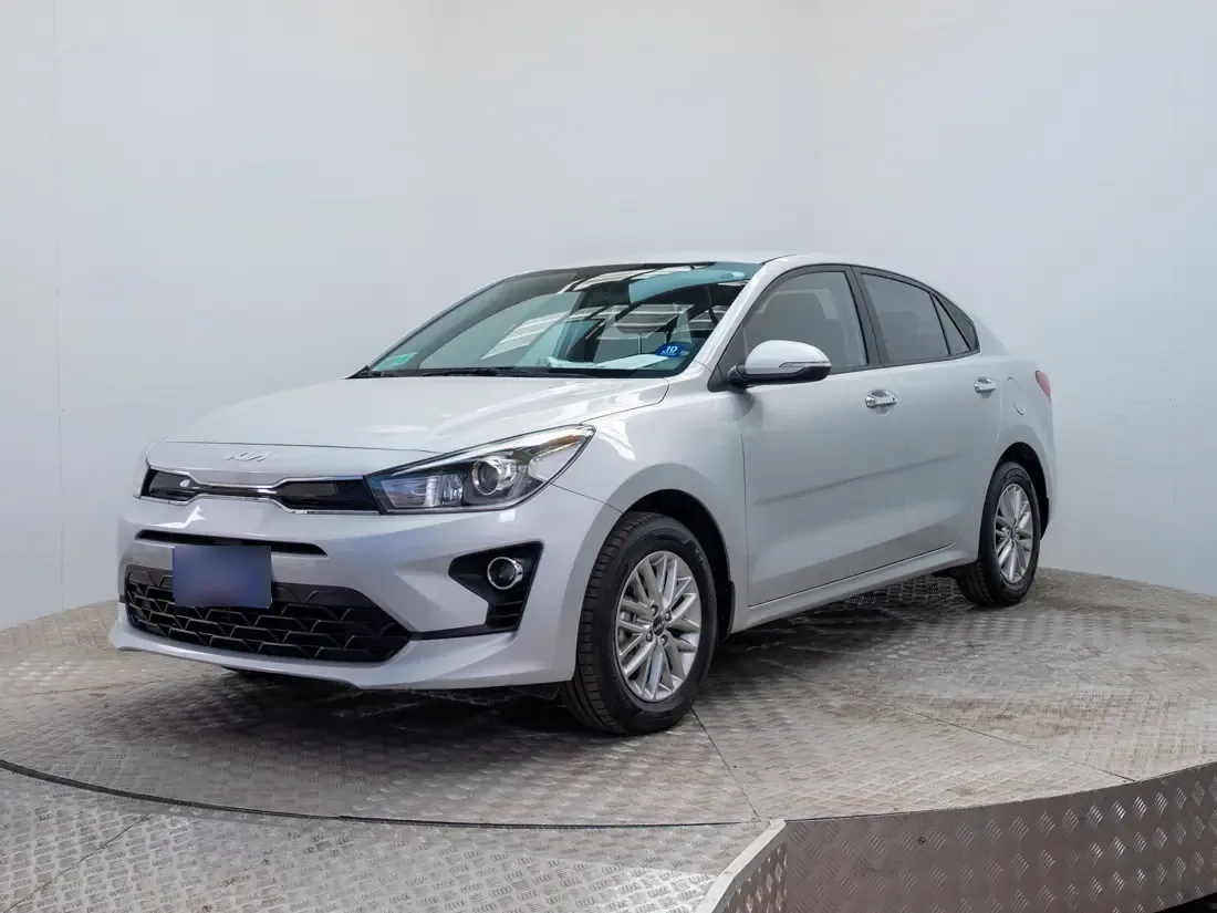 Kia Rio 4 1.4 Ex Full Mt año 2023