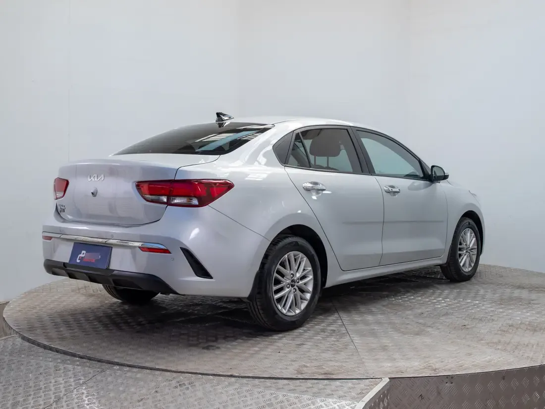 Kia Rio 4 1.4 Ex Full Mt año 2023