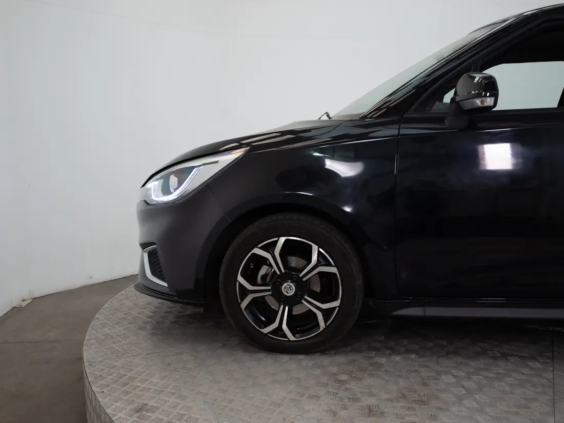 MG 3 Mg 3 1.5 Com At año 2023