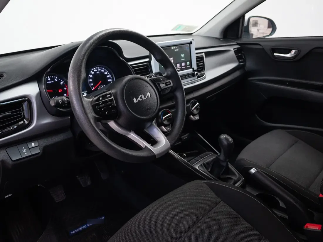 Kia Rio 4 1.4 Ex Full Mt año 2023