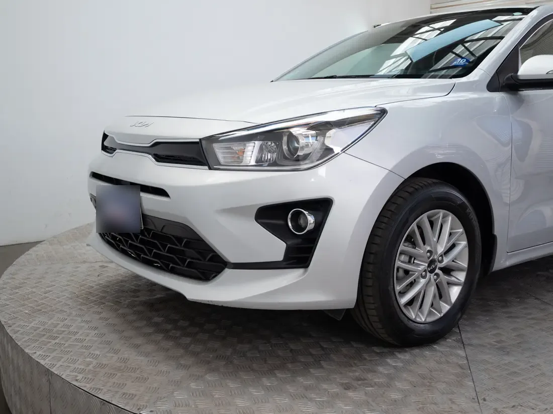 Kia Rio 4 1.4 Ex Full Mt año 2023