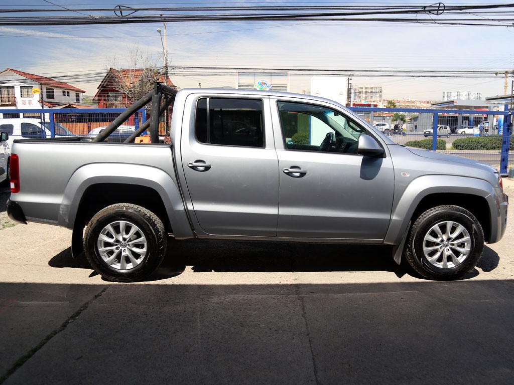 Volkswagen Amarok 2.0 Trendline Diesel 4x4 Mt año 2023