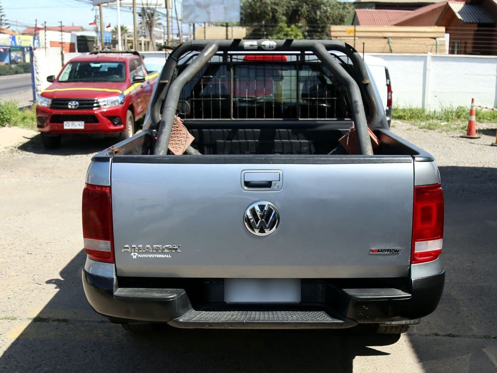 Volkswagen Amarok 2.0 Trendline Diesel 4x4 Mt año 2023