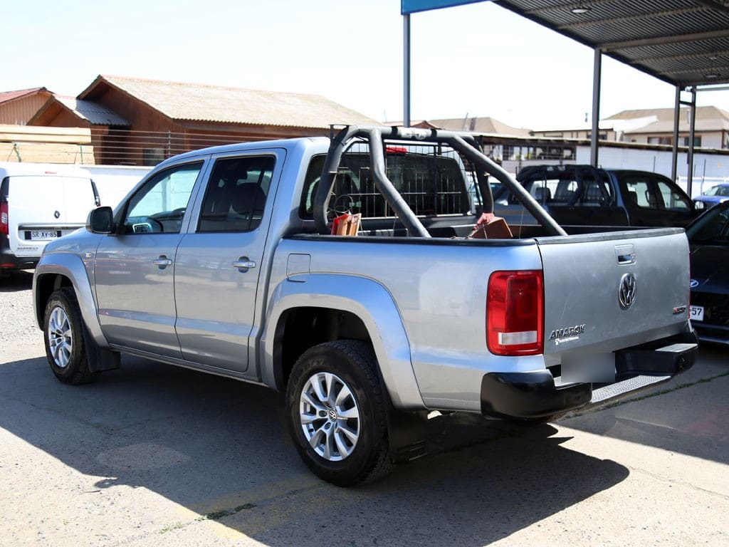 Volkswagen Amarok 2.0 Trendline Diesel 4x4 Mt año 2023