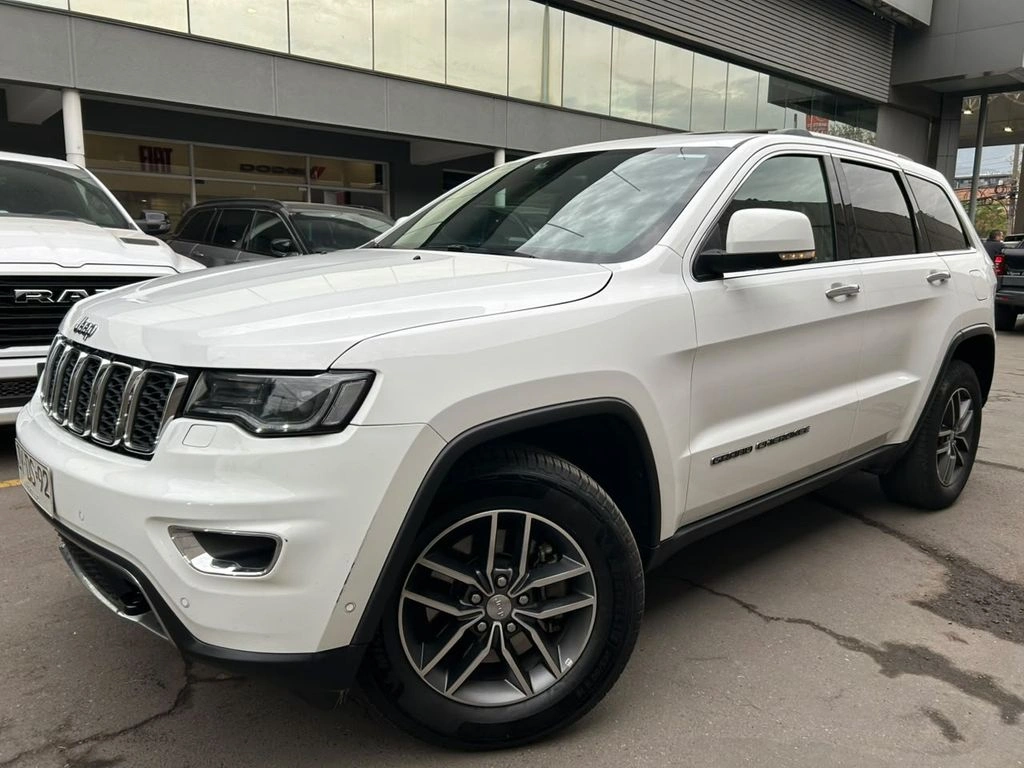 Jeep Grand Cherokee 3.6 Limited Lx 4x4 At 5p año 2018