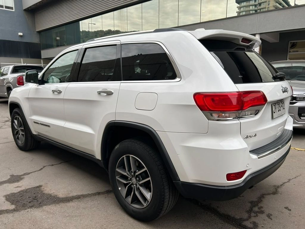 Jeep Grand Cherokee 3.6 Limited Lx 4x4 At 5p año 2018