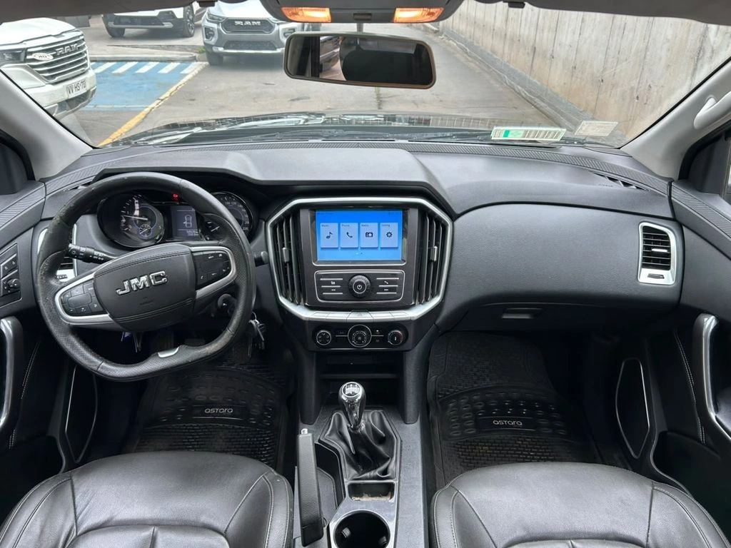 JMC Vigus 2.4 Plus Diesel 4x2 Euro5 Mt 4p año 2023