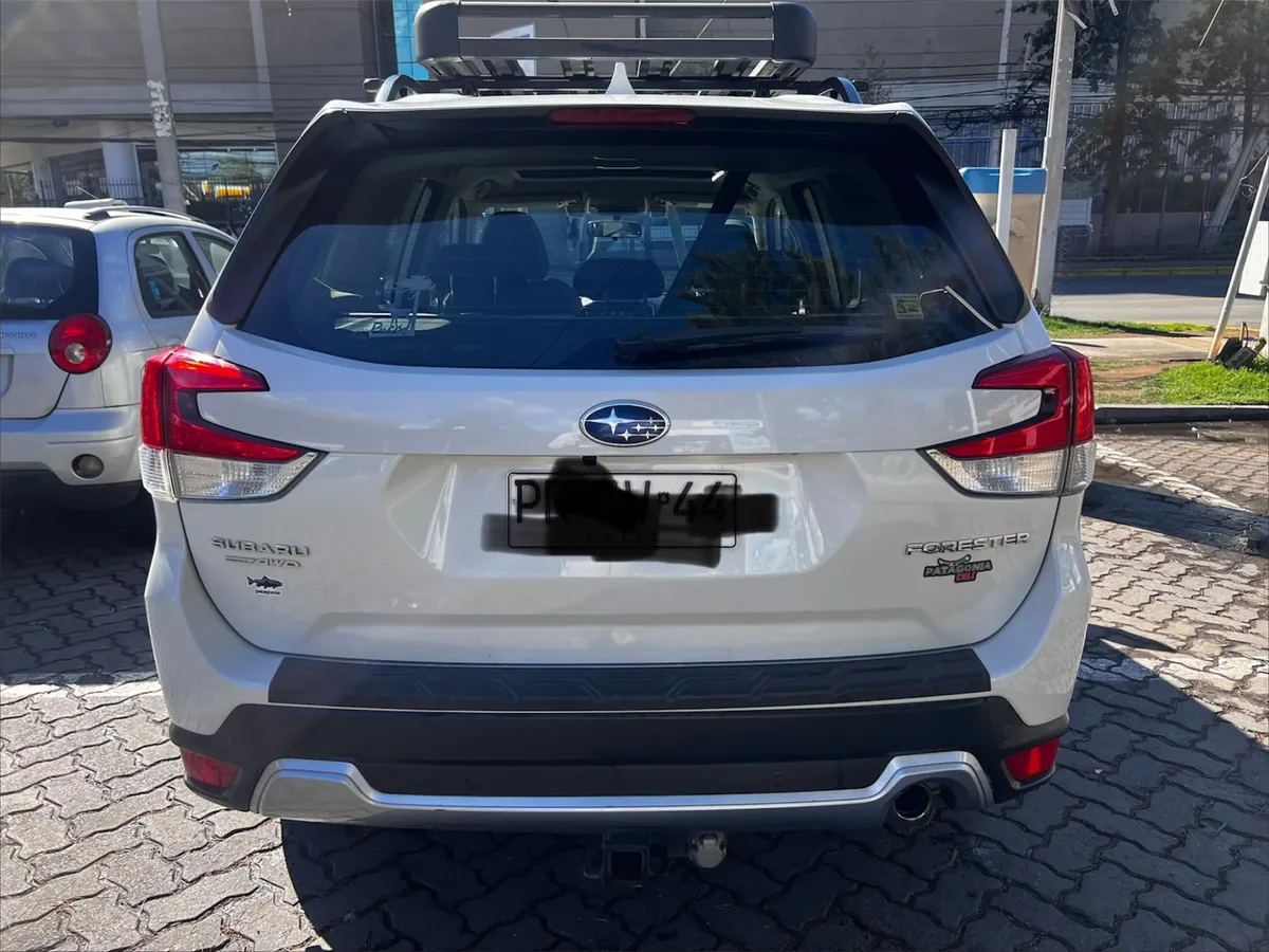 SUBARU FORESTER 2.0 Awd Limited Es At 4x4 año 2021