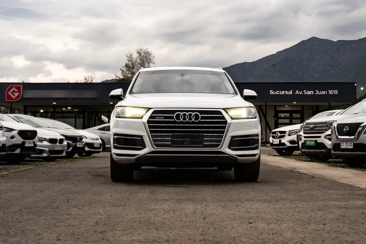 AUDI Q7 3.0 Tdi Design (+) At Diesel año 2016