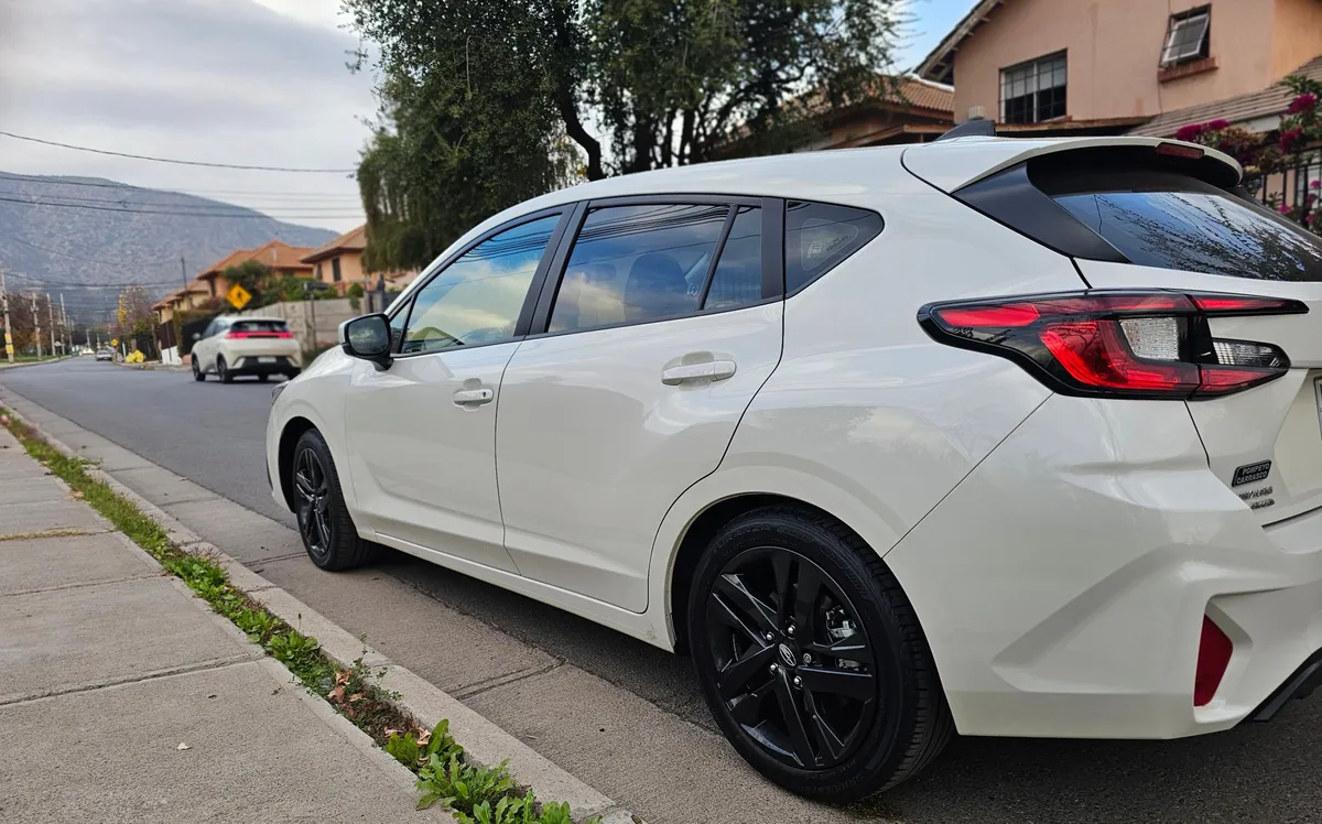 SUBARU IMPREZA 2.0 Awd Dynamic At 4x4 año 2025